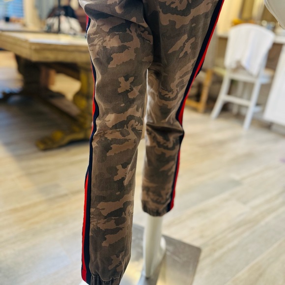 Power silky Camo jeans , elastic ankles tuxedo band - Picture 4 of 6